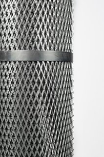 Chapa Expandida de Fierro Negro de 10x25mm. - 1mm. esp. - 1m. alt.