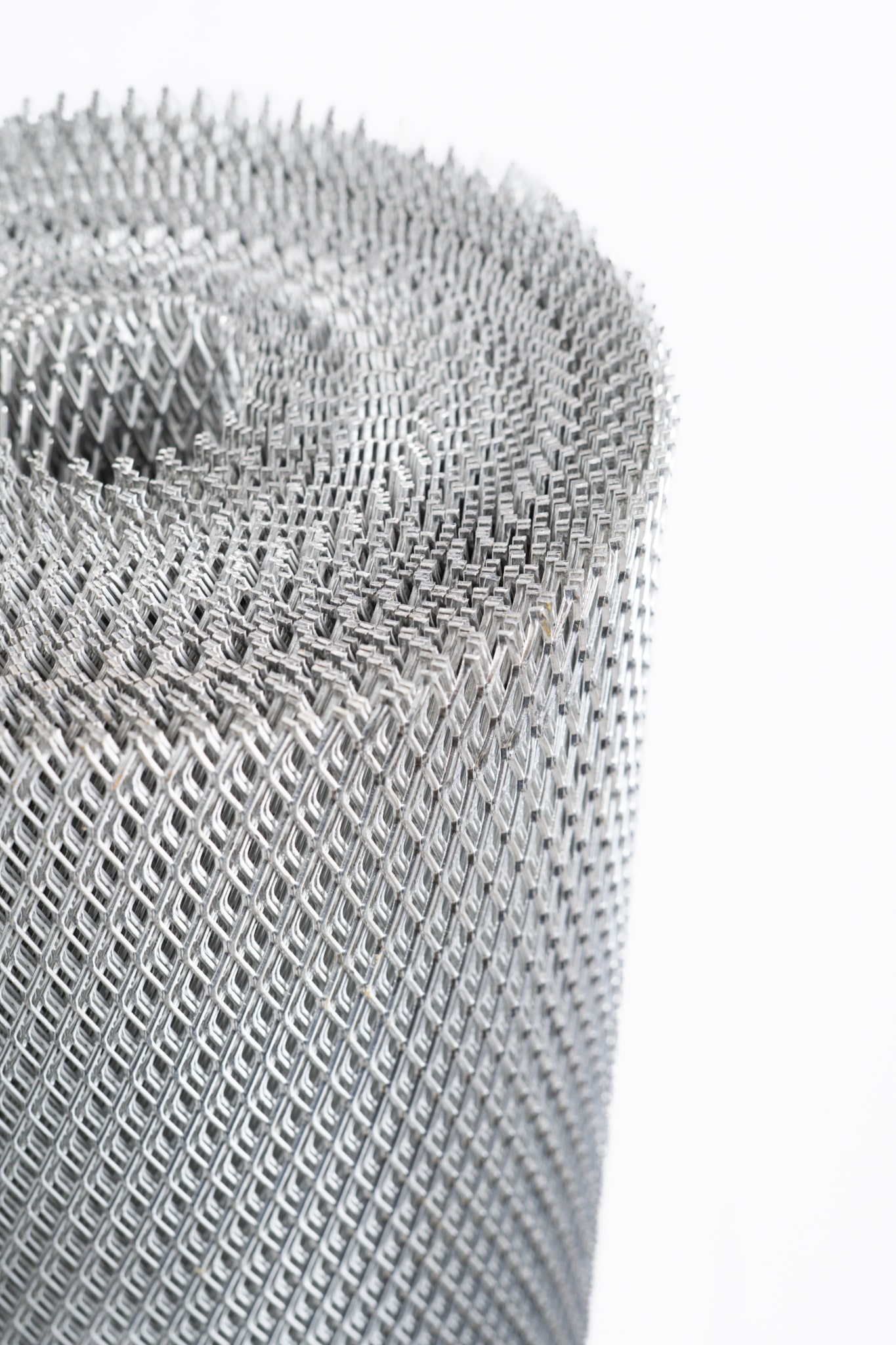 Chapa Expandida de Aluminio de 8x20mm. - 1,2mm. esp. - 1m. alt.