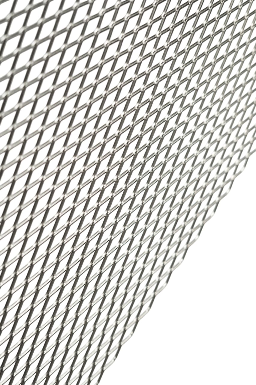 Chapa Expandida de Fierro Negro de 12x25mm. - 1,5mm. esp. - 2x1m.